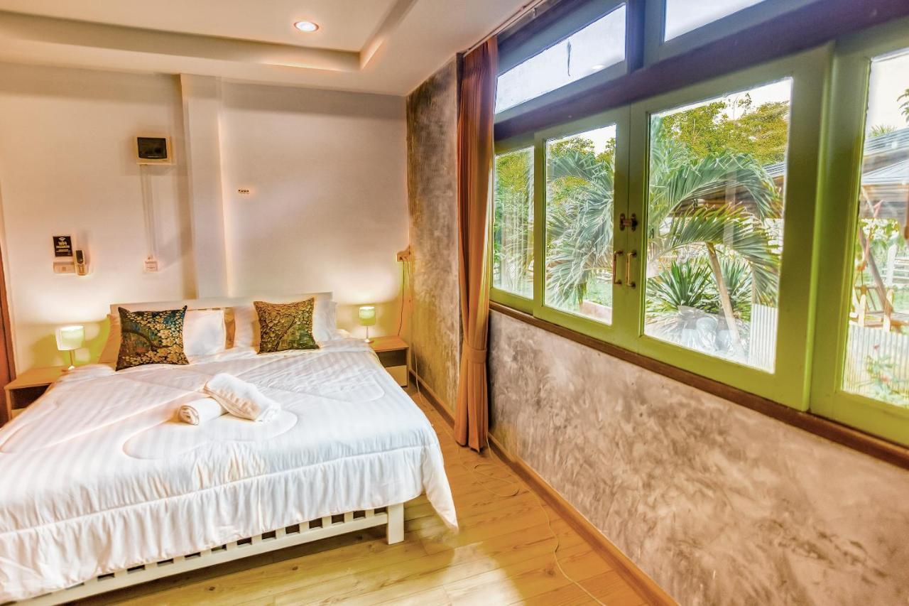 Tonmai Suites Ko Lanta Exterior foto