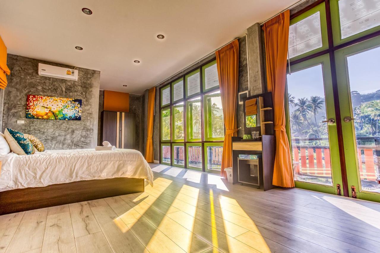 Tonmai Suites Ko Lanta Exterior foto